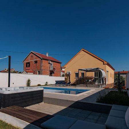 Villa Family And Friends Private Heated Pool With Jacuzzi Zadar Exteriér fotografie