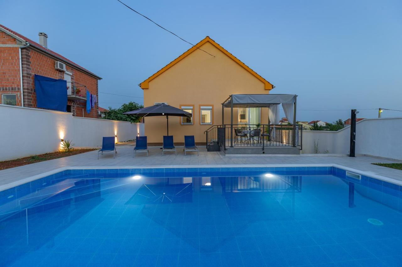 Villa Family And Friends Private Heated Pool With Jacuzzi Zadar Exteriér fotografie
