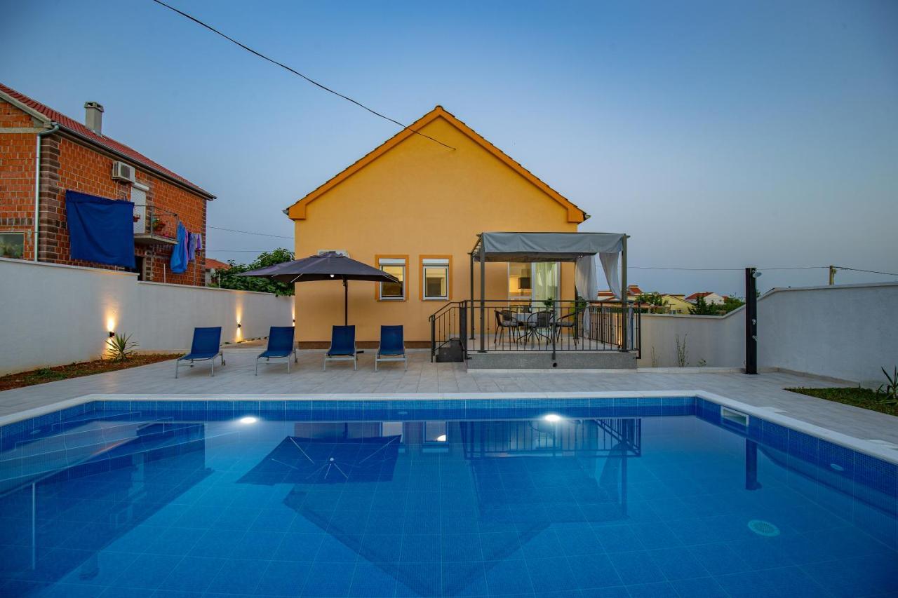 Villa Family And Friends Private Heated Pool With Jacuzzi Zadar Exteriér fotografie