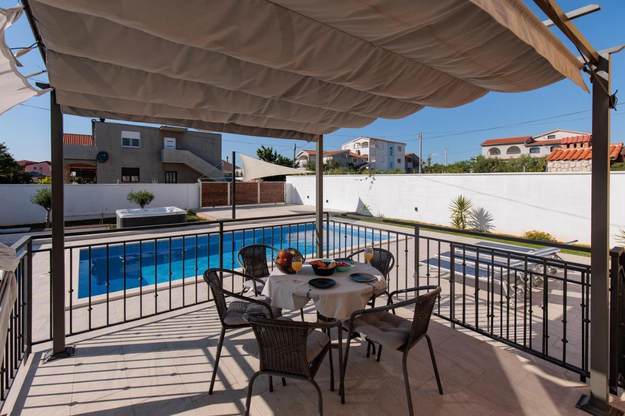 Villa Family And Friends Private Heated Pool With Jacuzzi Zadar Exteriér fotografie