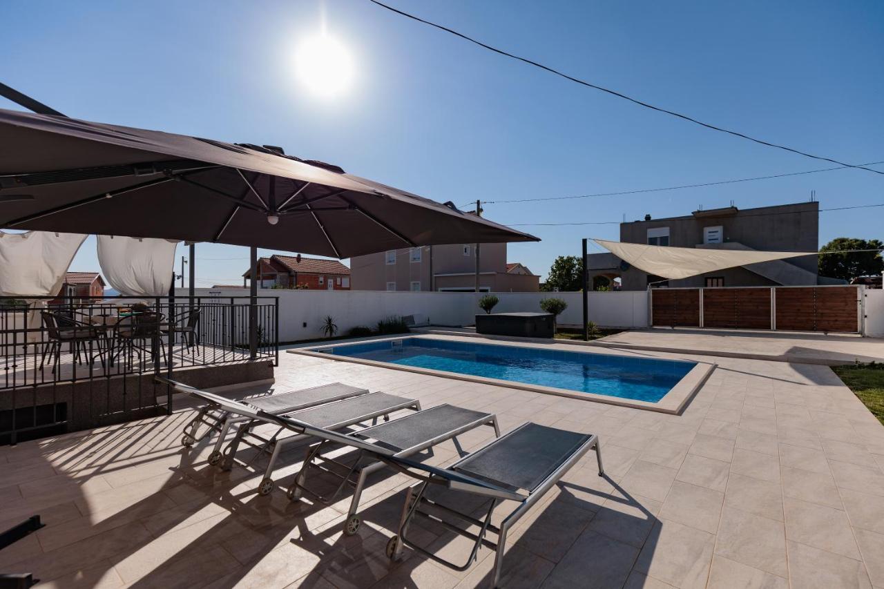 Villa Family And Friends Private Heated Pool With Jacuzzi Zadar Exteriér fotografie